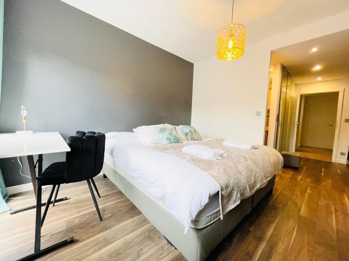 Apartment Spacious Two Bedrooms W Parking&balcony